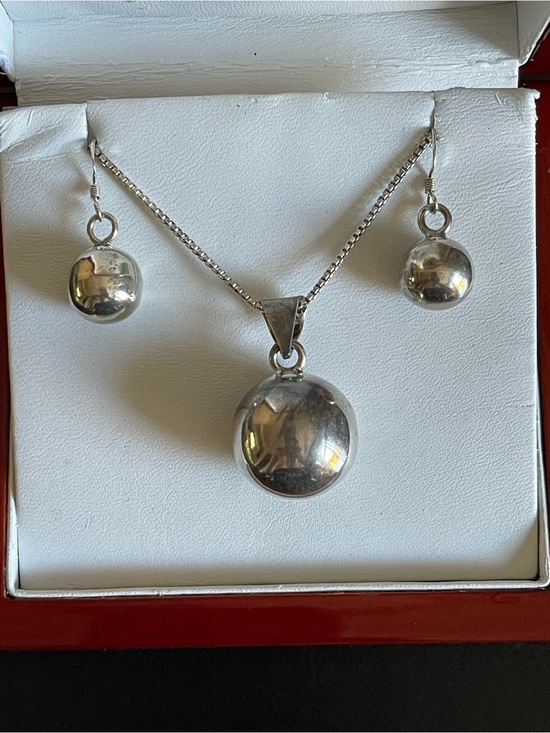 Jewelry - 925 Sterling Silver Polished Ball Pendant Necklace and Earrings Set